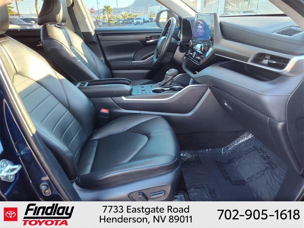used 2024 Toyota Highlander car, priced at $41,188
