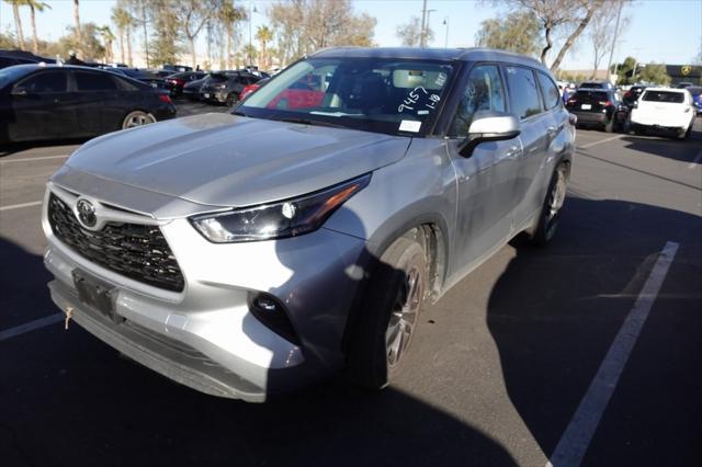 used 2022 Toyota Highlander car, priced at $34,488