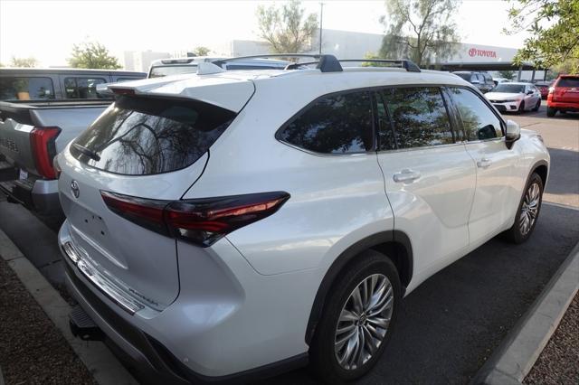 used 2024 Toyota Highlander car, priced at $47,488