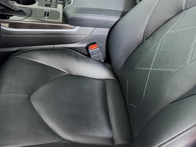 used 2024 Toyota Highlander car, priced at $47,488