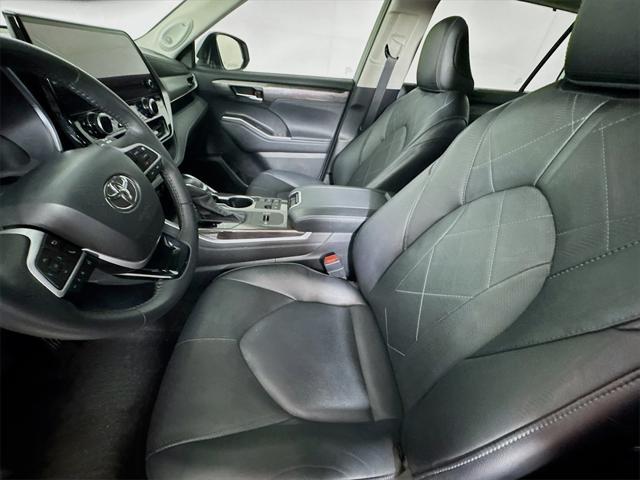 used 2024 Toyota Highlander car, priced at $47,488