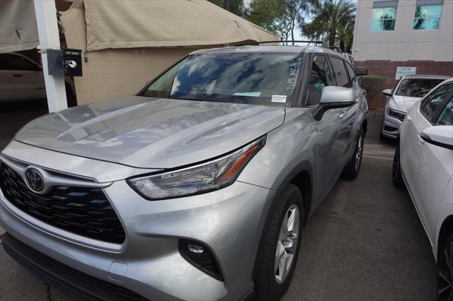 used 2022 Toyota Highlander car, priced at $31,988