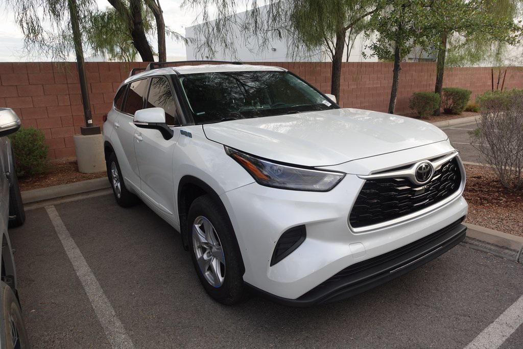 used 2022 Toyota Highlander car, priced at $27,988