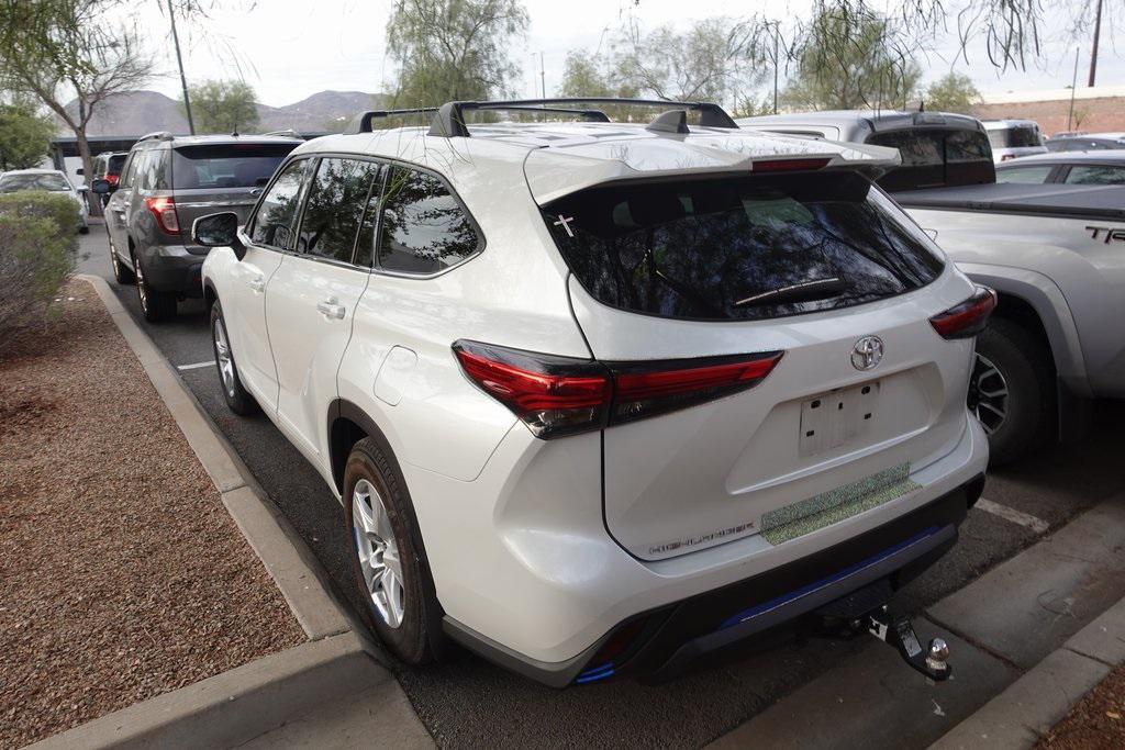 used 2022 Toyota Highlander car, priced at $27,988