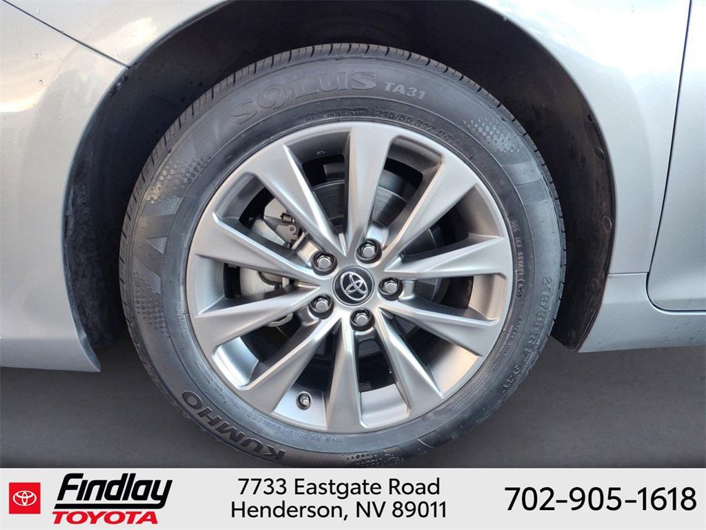 used 2017 Toyota Camry Hybrid car, priced at $14,988