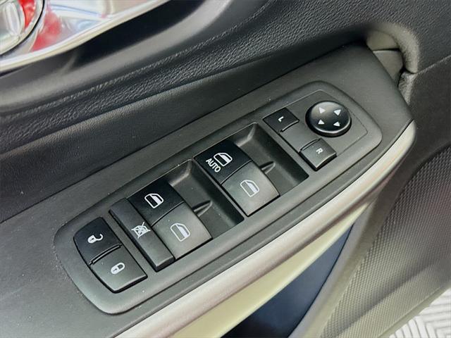 used 2019 Jeep Cherokee car, priced at $15,488
