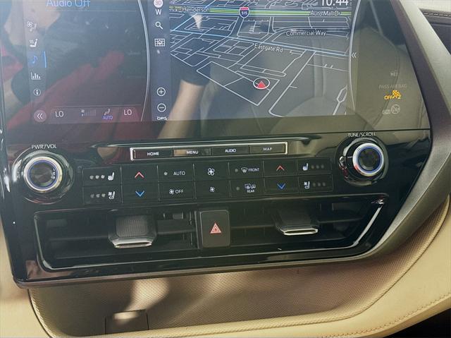used 2021 Toyota Highlander Hybrid car, priced at $43,588