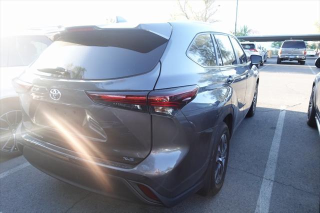 used 2024 Toyota Highlander car, priced at $43,988