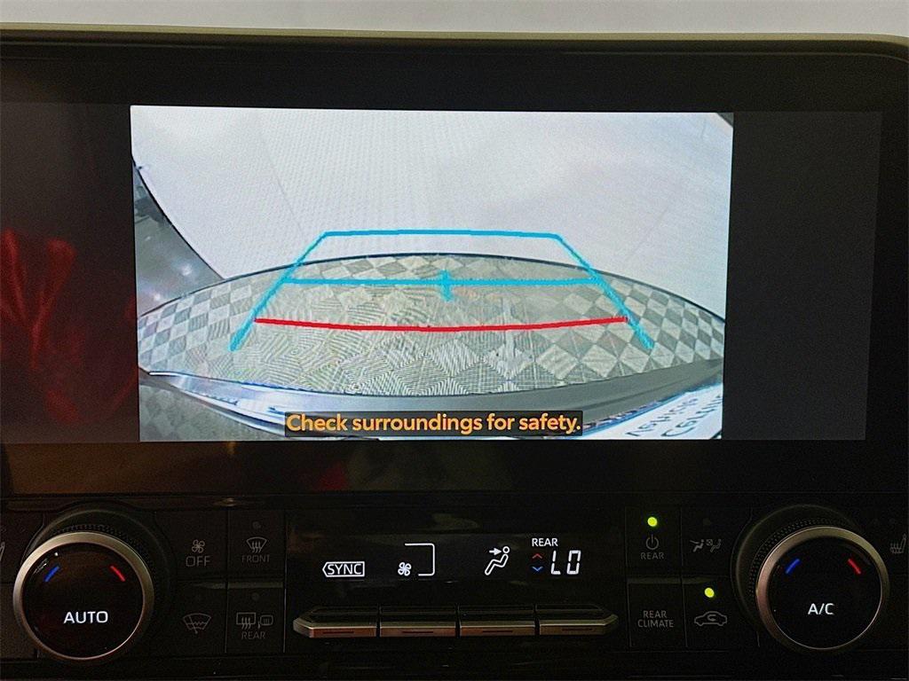 used 2024 Toyota Highlander car, priced at $39,388