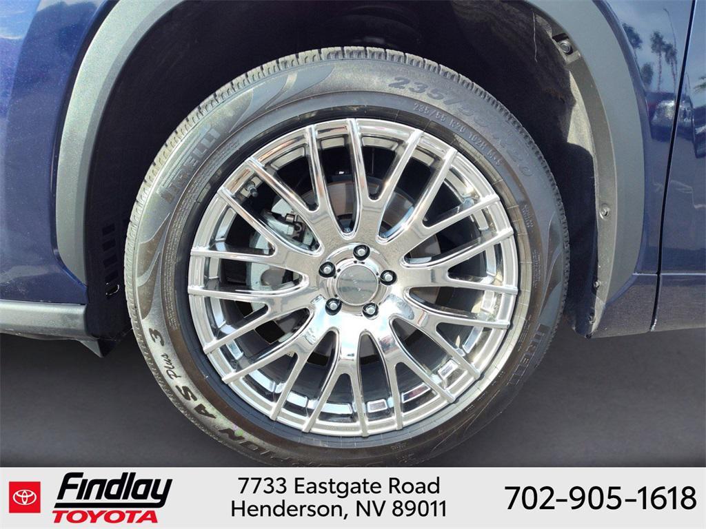 used 2023 Toyota Highlander Hybrid car, priced at $44,988