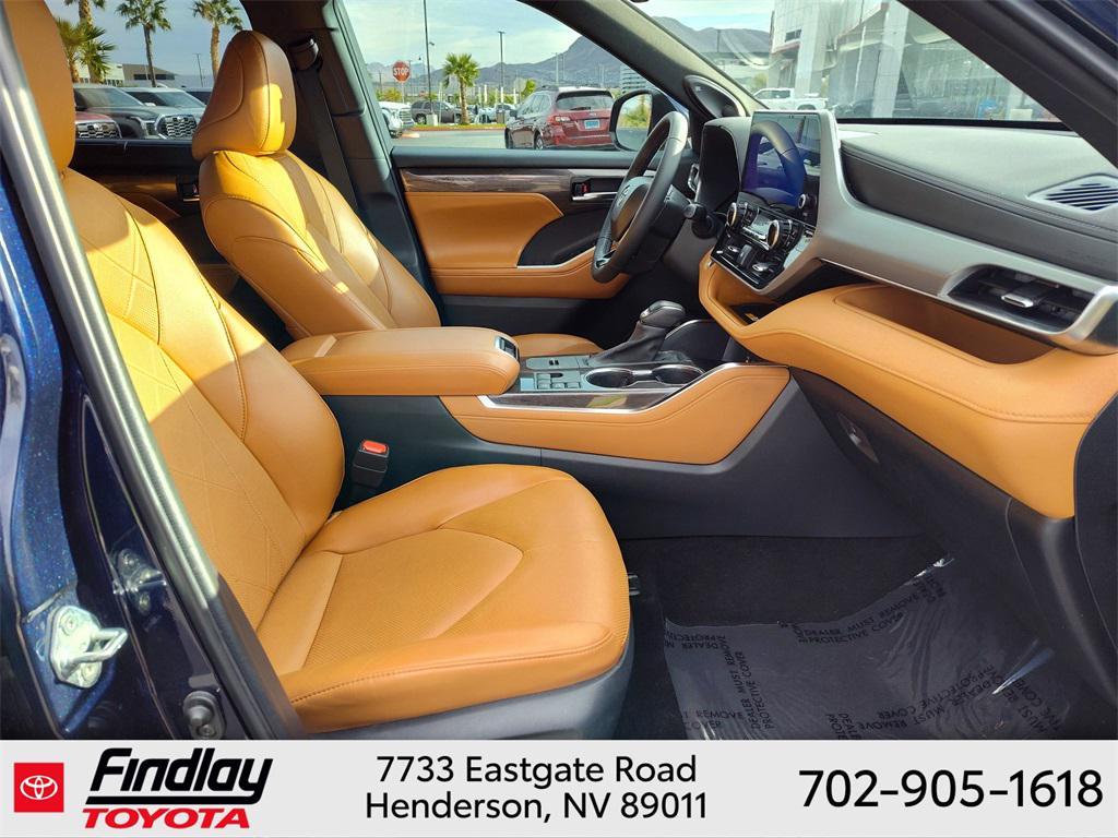 used 2023 Toyota Highlander Hybrid car, priced at $44,988