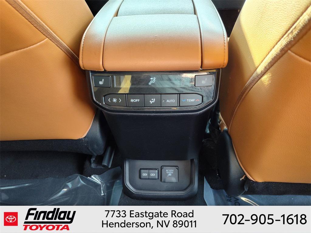 used 2023 Toyota Highlander Hybrid car, priced at $44,988