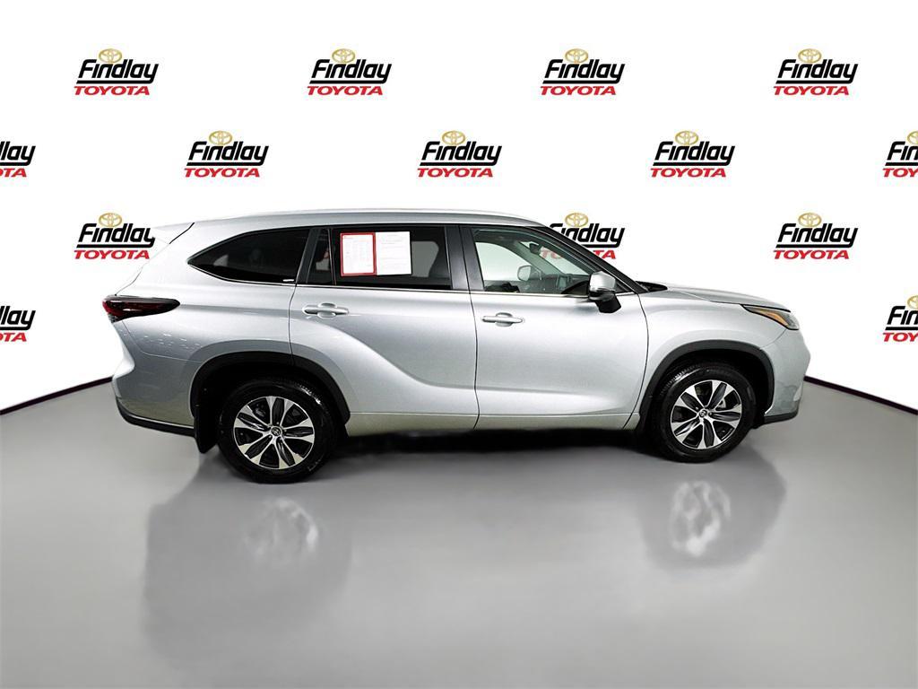 used 2024 Toyota Highlander car, priced at $45,988