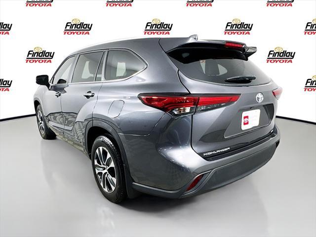 used 2023 Toyota Highlander car, priced at $40,988