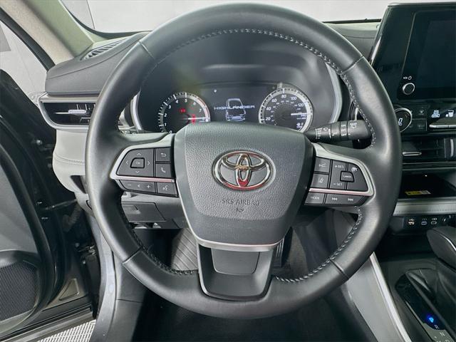used 2023 Toyota Highlander car, priced at $40,988