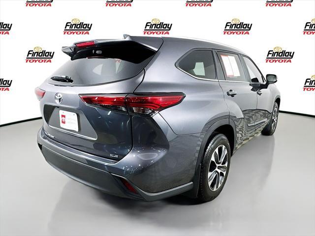 used 2023 Toyota Highlander car, priced at $40,988