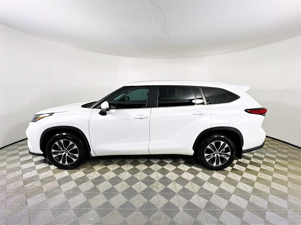 used 2023 Toyota Highlander car, priced at $40,588