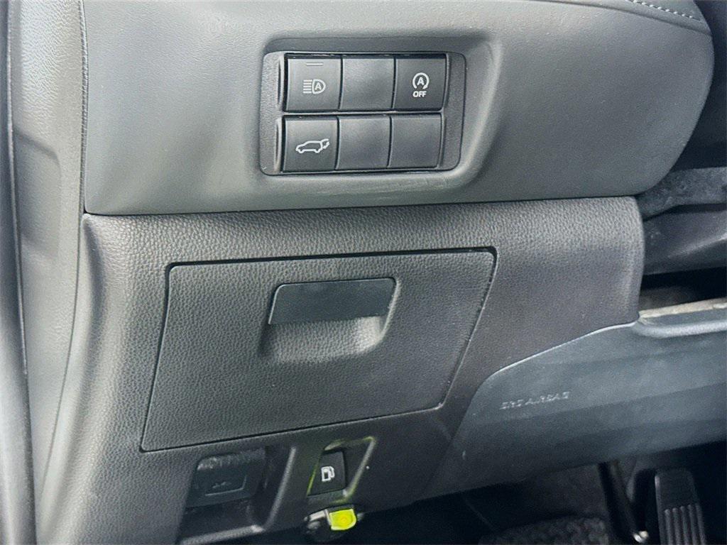 used 2023 Toyota Highlander car, priced at $40,588