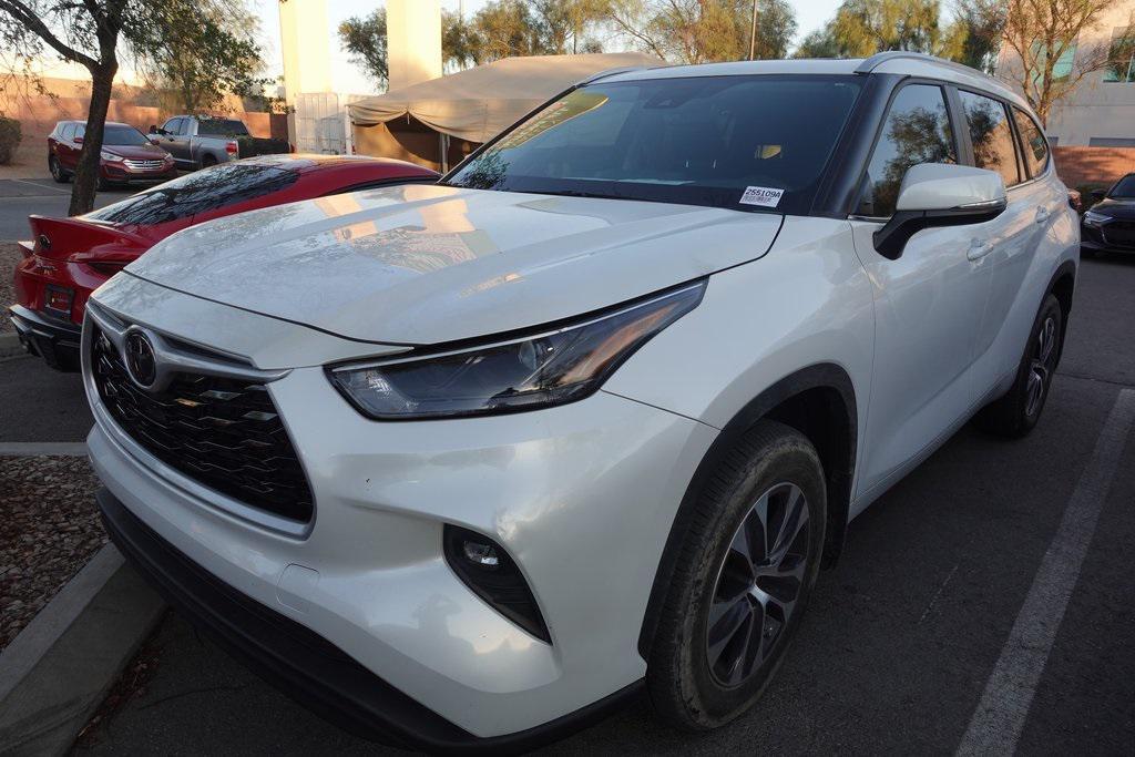 used 2023 Toyota Highlander car, priced at $40,588