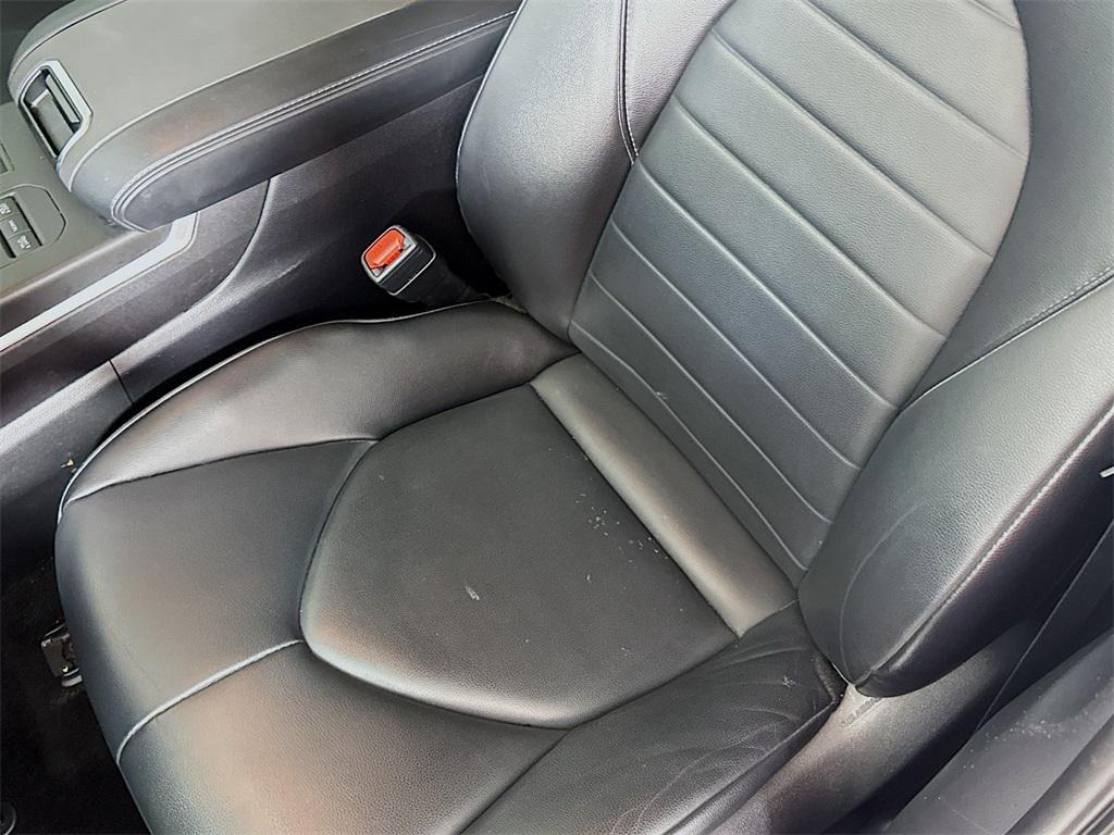 used 2023 Toyota Highlander car, priced at $40,588