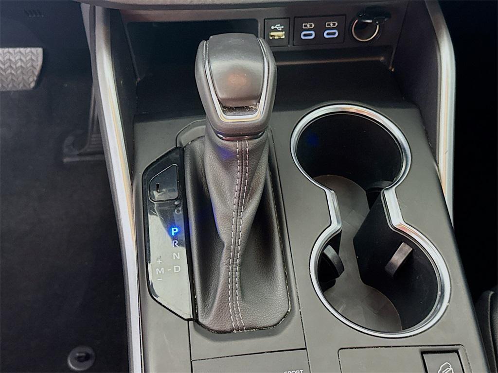 used 2023 Toyota Highlander car, priced at $40,588