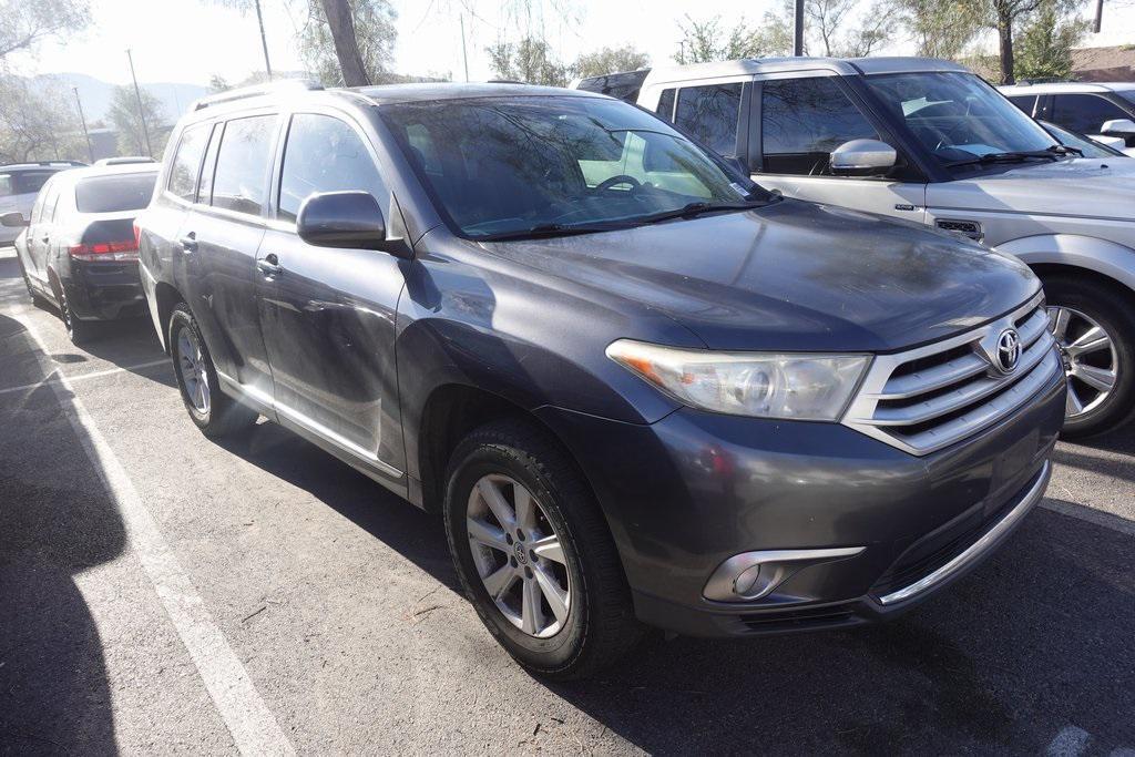 used 2013 Toyota Highlander car, priced at $11,987