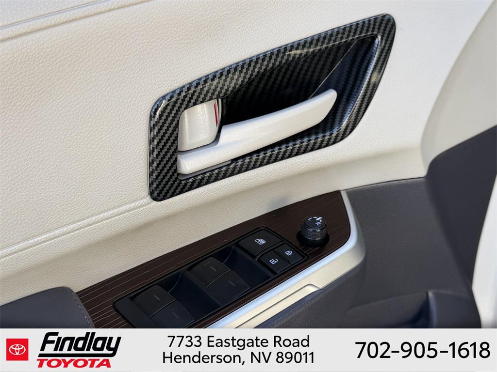 used 2023 Toyota Sienna car, priced at $38,188