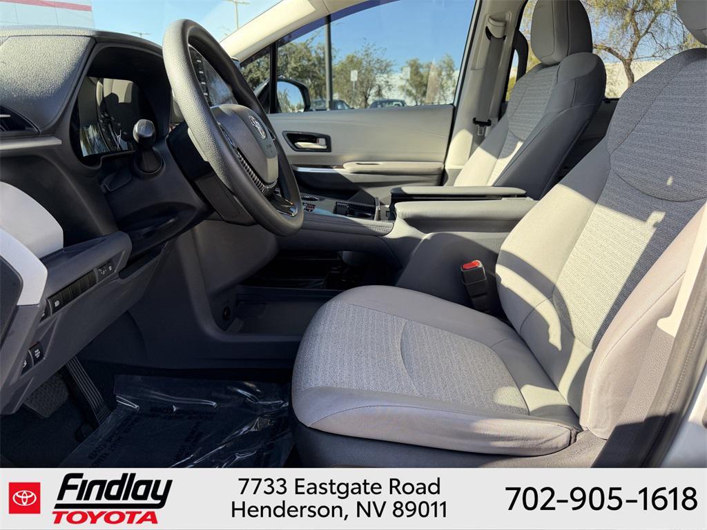 used 2023 Toyota Sienna car, priced at $38,188