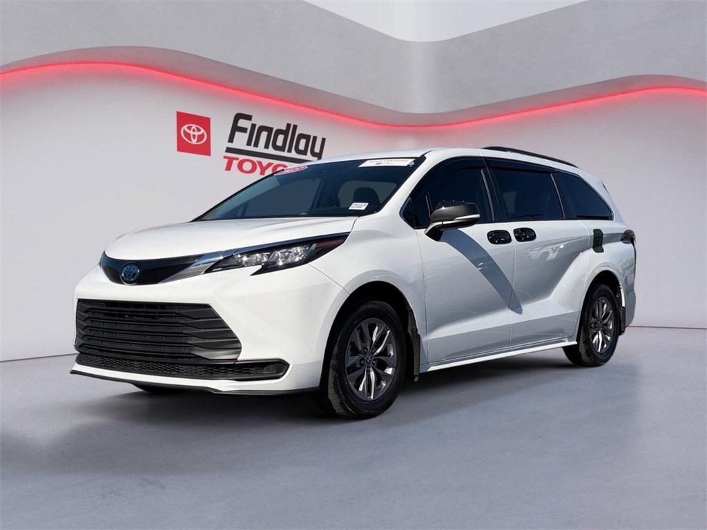 used 2023 Toyota Sienna car, priced at $38,188