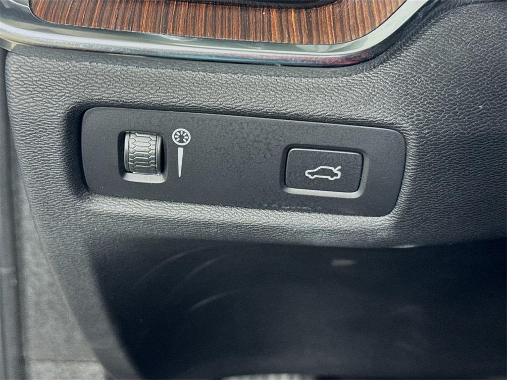 used 2021 Volvo S60 car, priced at $27,588