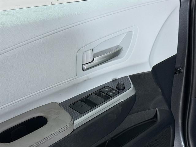 new 2025 Toyota Sienna car, priced at $46,694