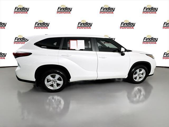 used 2023 Toyota Highlander car, priced at $35,488
