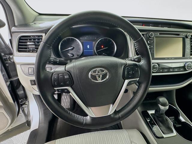 used 2016 Toyota Highlander car, priced at $22,788