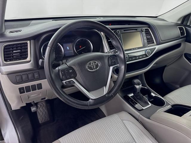 used 2016 Toyota Highlander car, priced at $22,788