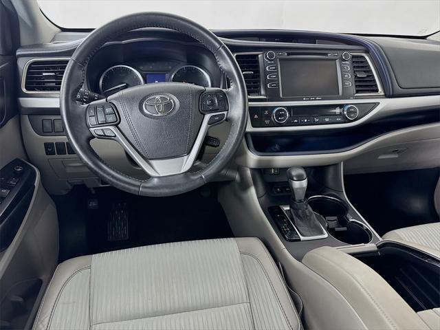 used 2016 Toyota Highlander car, priced at $22,788