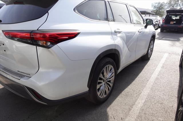 used 2023 Toyota Highlander car, priced at $43,988