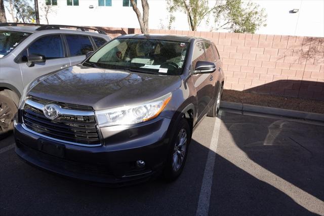 used 2015 Toyota Highlander car, priced at $17,488