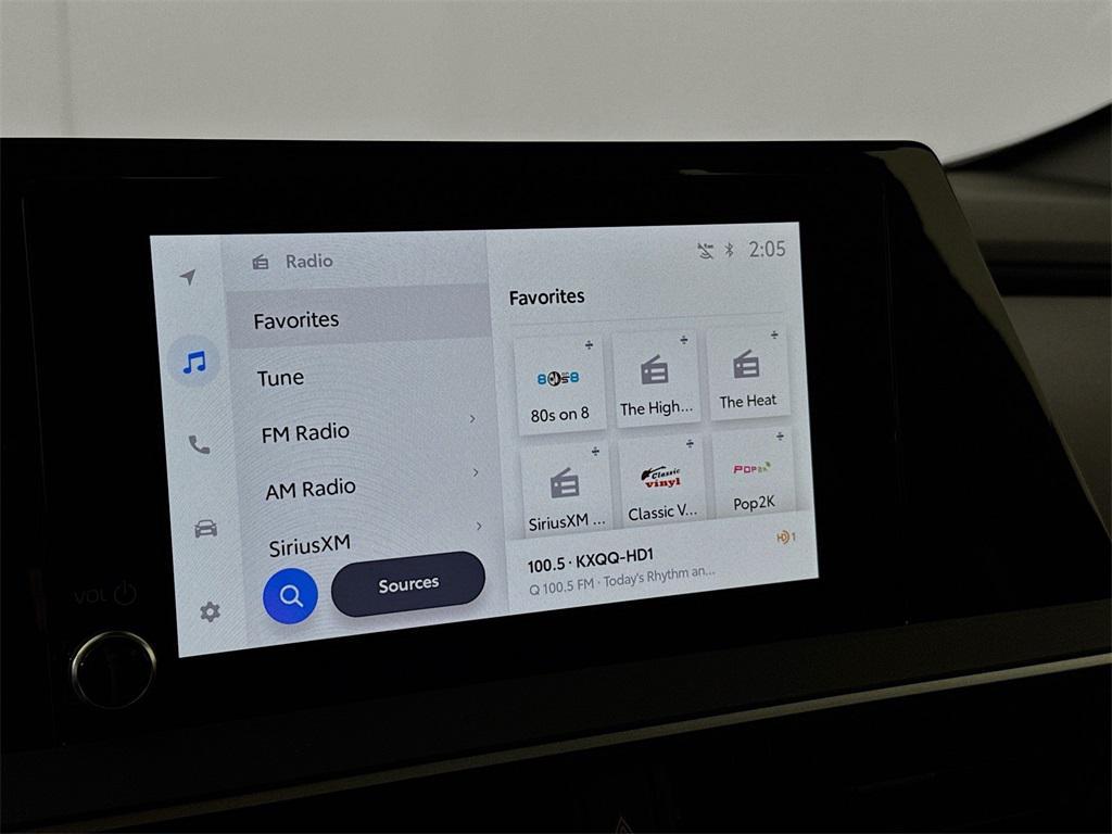 new 2026 Toyota Prius Plug-In Hybrid car, priced at $35,378