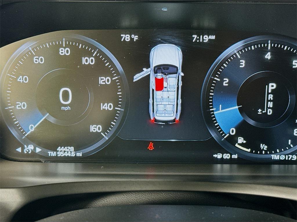 used 2022 Volvo XC90 car, priced at $35,988