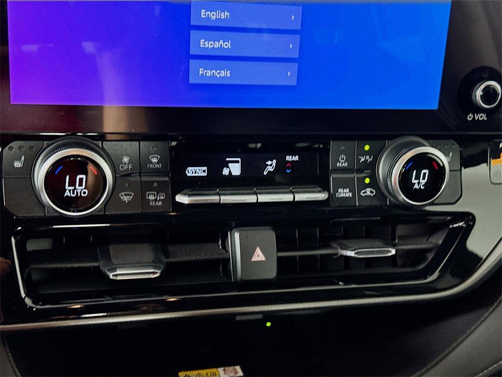 used 2024 Toyota Highlander car, priced at $45,988