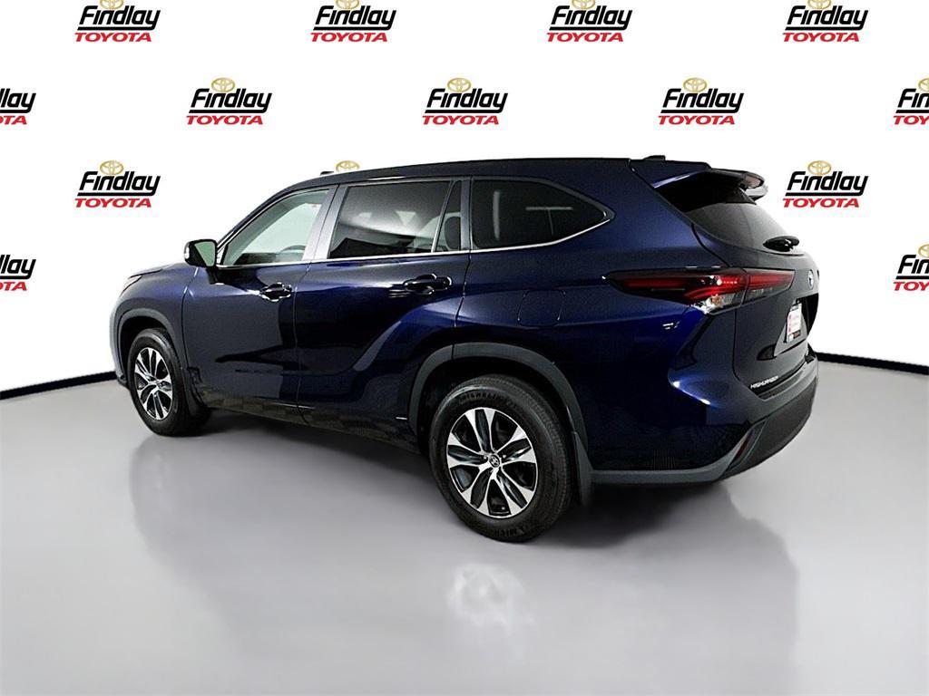 used 2024 Toyota Highlander car, priced at $45,988
