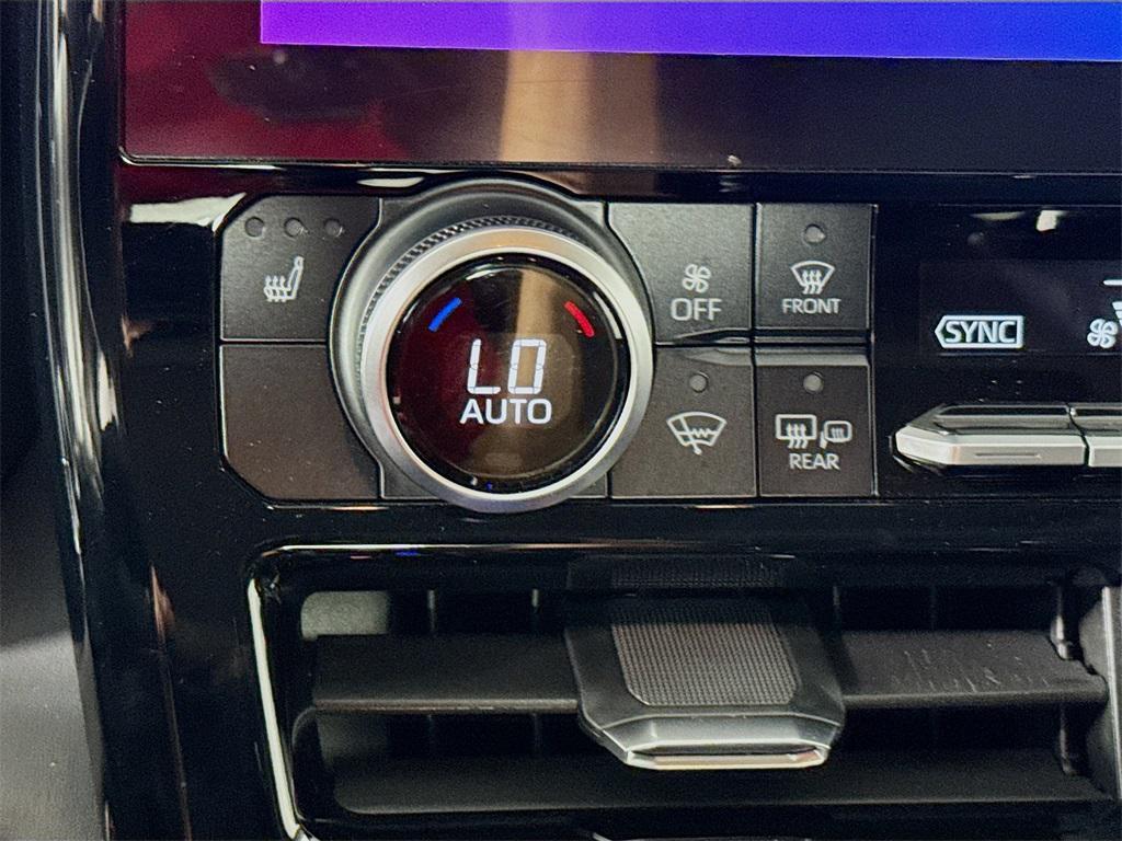 used 2024 Toyota Highlander car, priced at $45,988