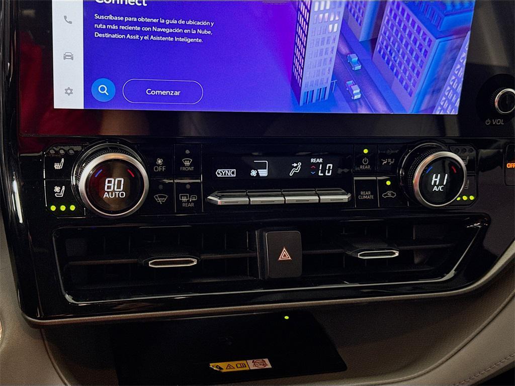 used 2023 Toyota Highlander car, priced at $39,888