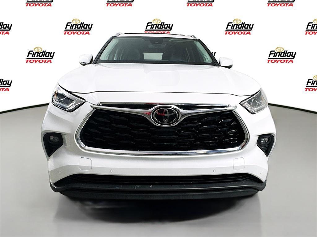 used 2023 Toyota Highlander car, priced at $39,888