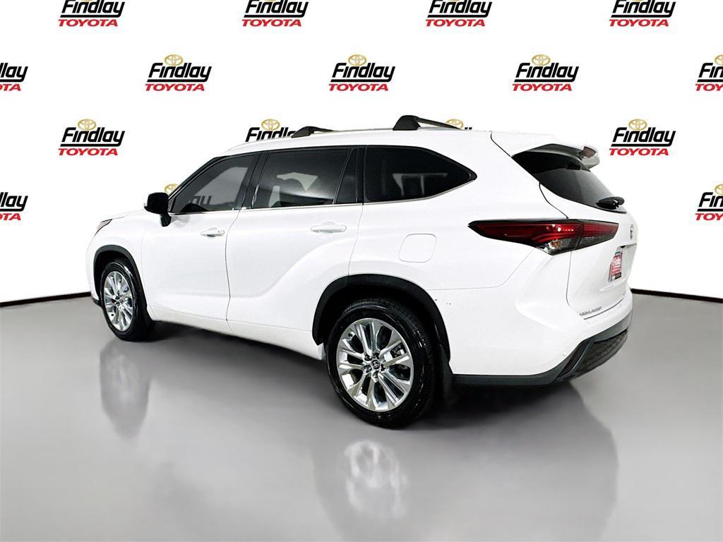 used 2023 Toyota Highlander car, priced at $39,888