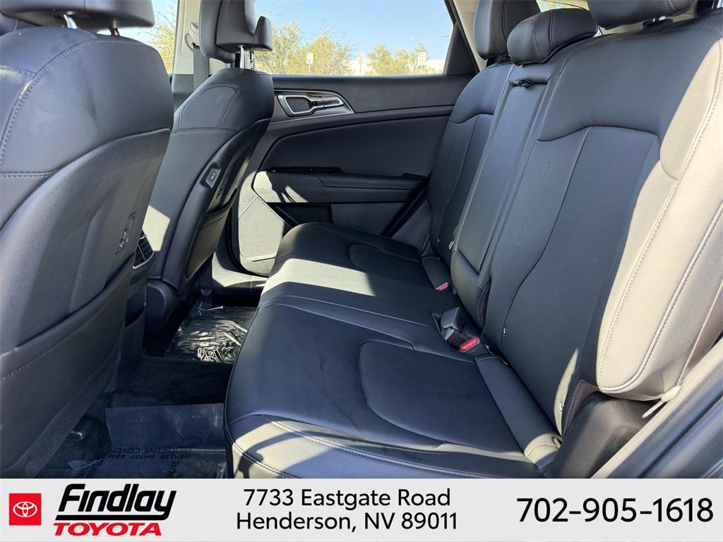 used 2024 Kia Sportage Hybrid car, priced at $27,688