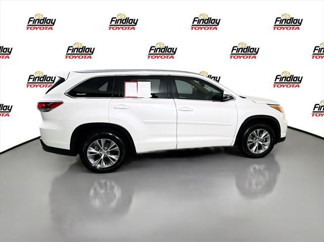 used 2015 Toyota Highlander car, priced at $17,988