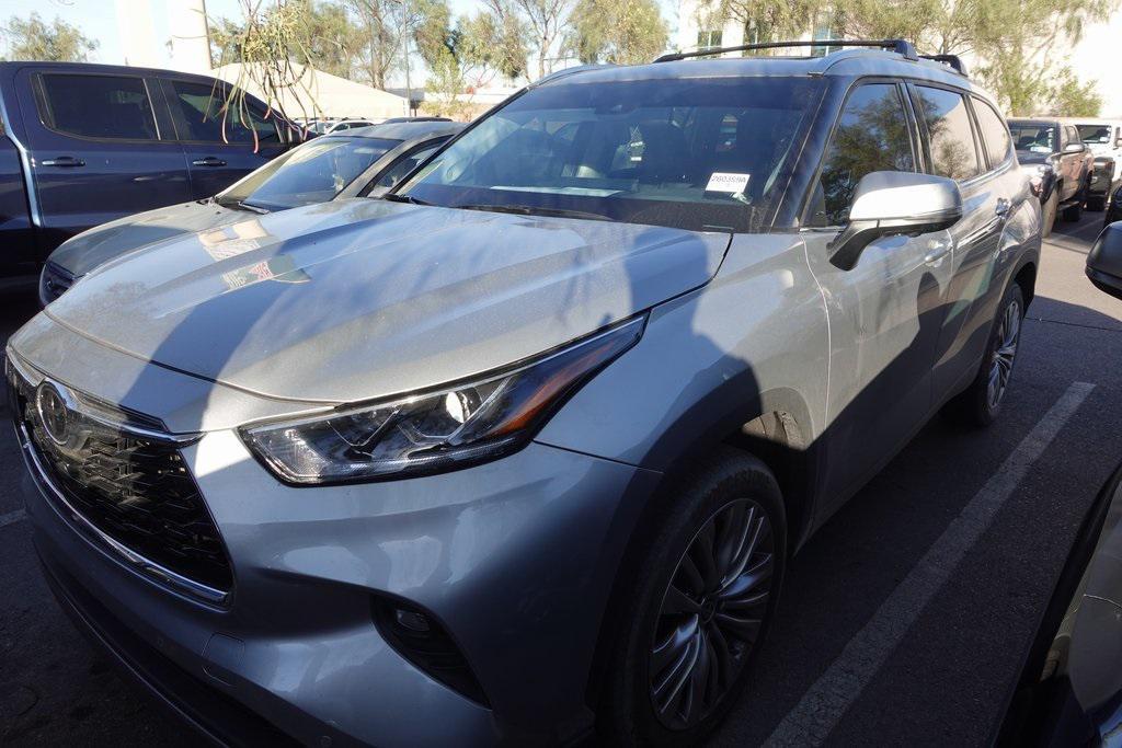 used 2024 Toyota Highlander car, priced at $45,988