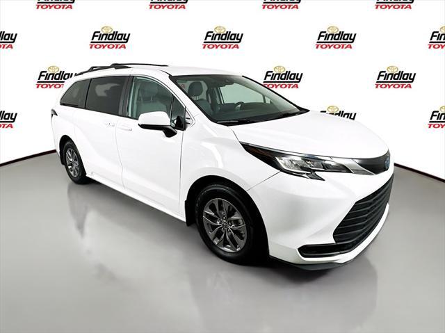 used 2023 Toyota Sienna car, priced at $37,088