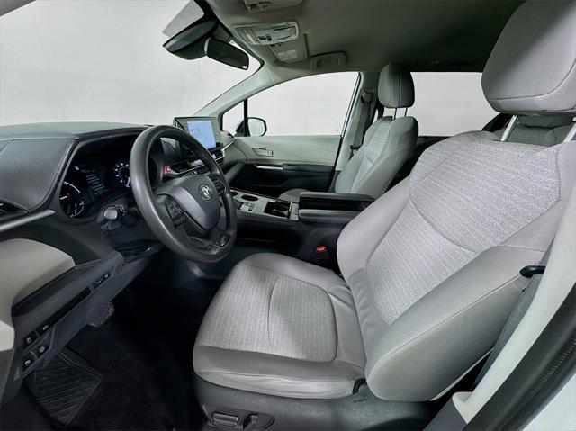 used 2023 Toyota Sienna car, priced at $37,088